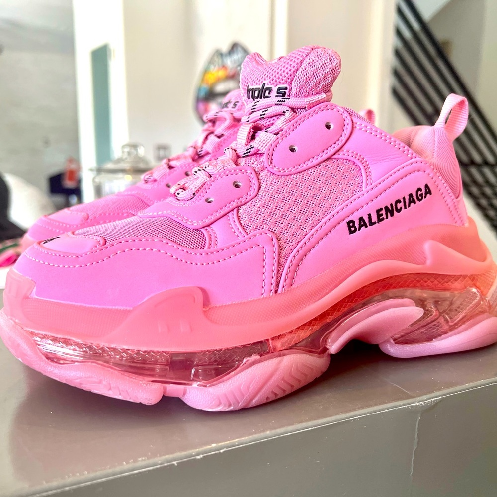 ❤️ SOLD ❤️ 2021 Balenciaga Triple S Pink - 36/36.5 - Brand New!!